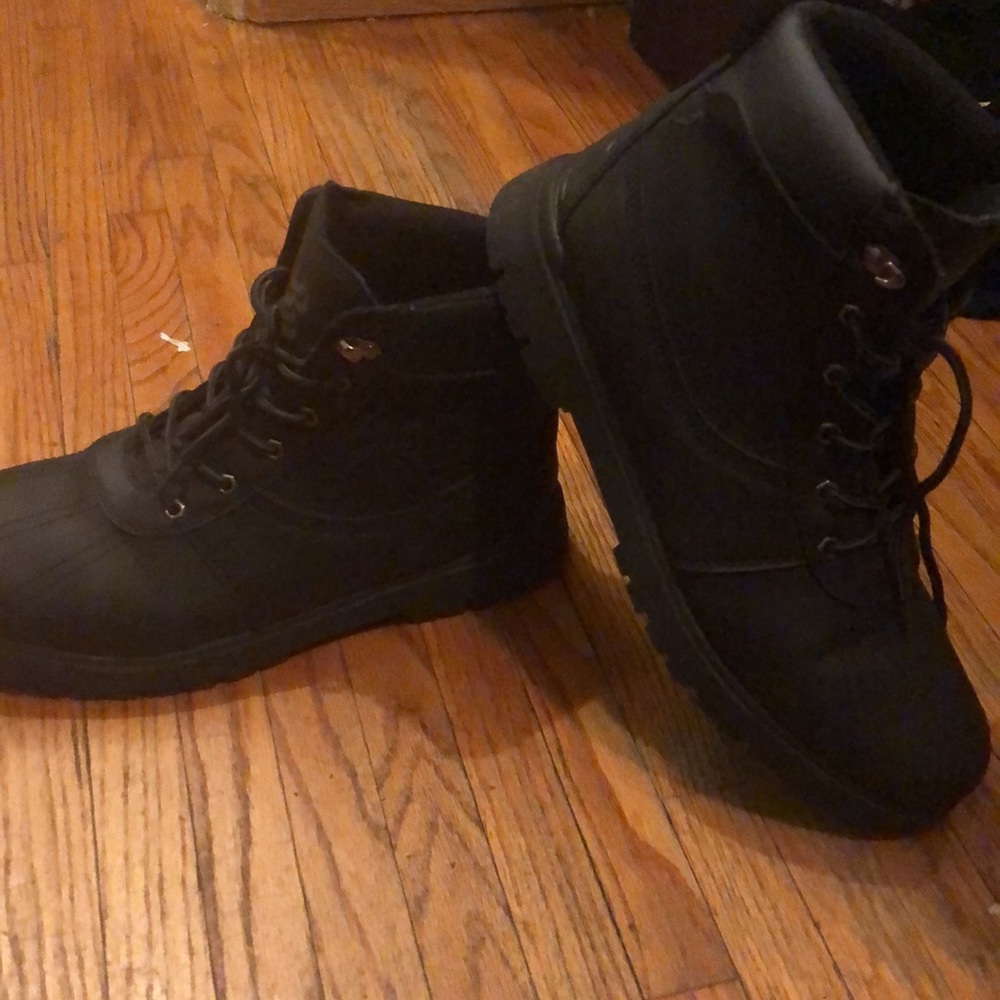 Boots - Picture 2 of 5